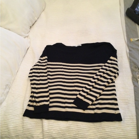 Zara Long Sleeve striped top - Picture 2 of 5